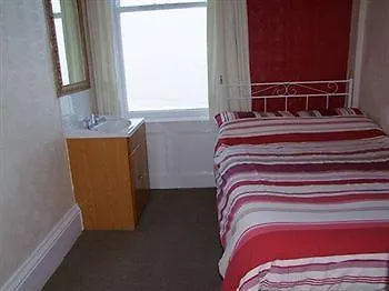 Guest house Miricia Scarborough